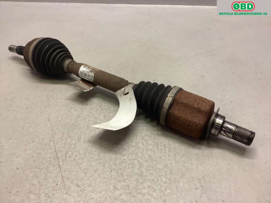 Drivaksel venstre foran til Renault Clio 2016-2019 (Type IV, Fase 2) (RENAULT|391018401R|)