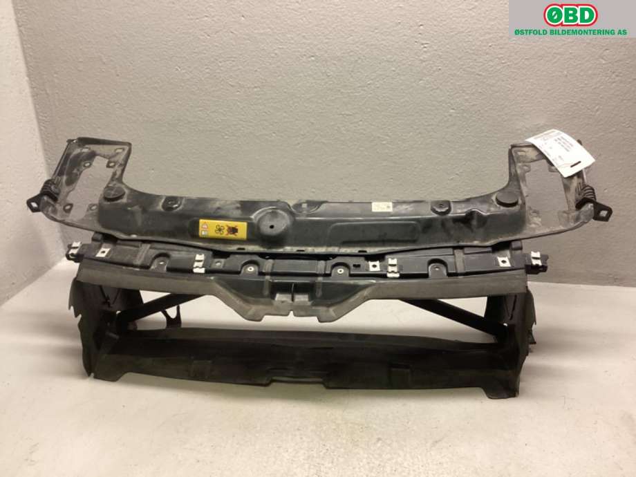 Frontplate øvre til BMW 3-Serie 2012-2018 (F30/F31/F34) (F30/F31/F34) (BMW|51 64 7 390 742|)