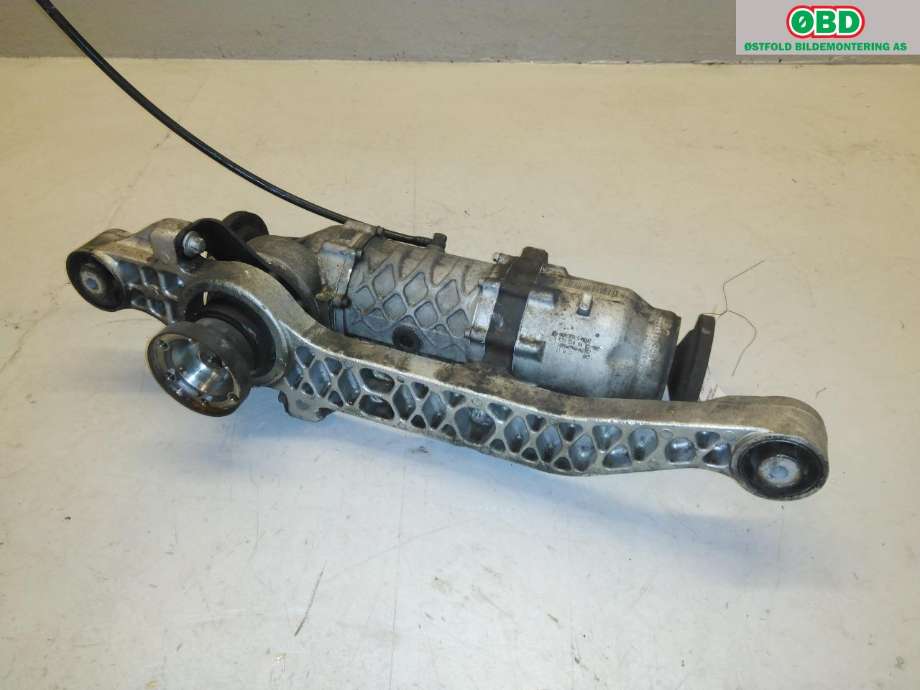 Kardang til Mercedes Vito/Viano 2010-2014 (Fase 2) (W639) (W639) (MERCEDES|A 639 330 04 02|)