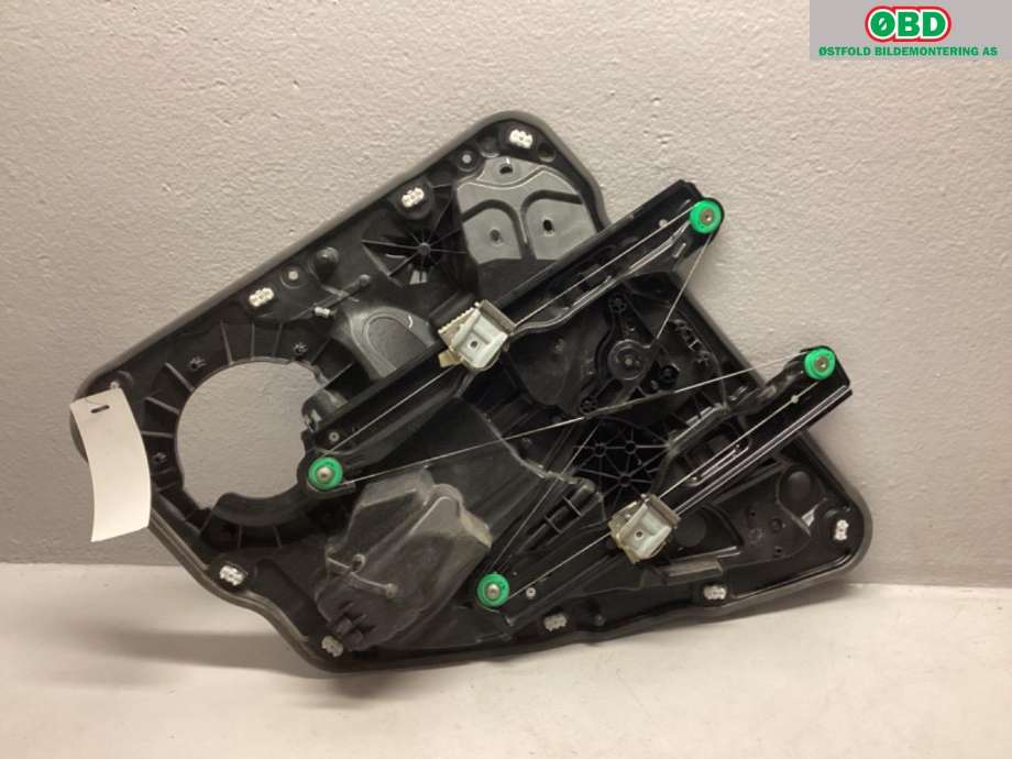 Ruteheis venstre bak til Porsche Cayenne 2010-2017 (92A) (92A) (PORSCHE|958 624 811 00|958 533 461 00|7P5839755C)
