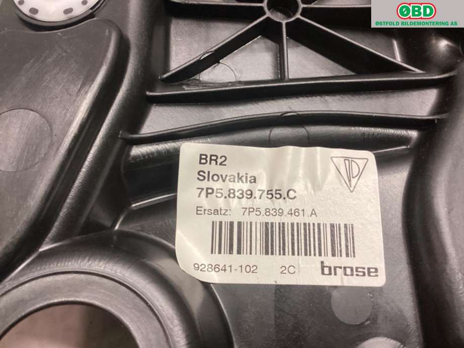 Ruteheis venstre bak til Porsche Cayenne 2010-2017 (92A) (92A) (PORSCHE|958 624 811 00|958 533 461 00|7P5839755C)