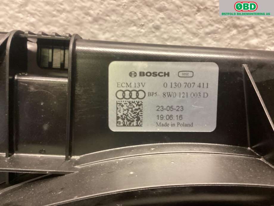 Kjølevifte til Audi Q8 2019-->>  (Audi Q8 60 TFSI hybr|8W0 121 207 C|)