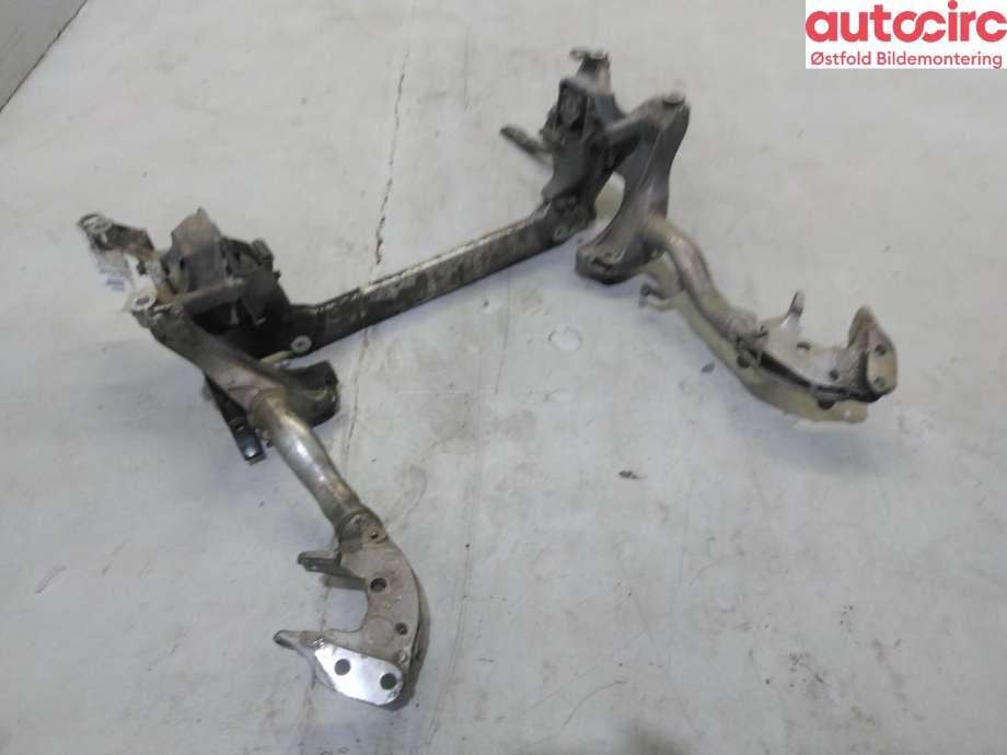Travers foran hoved til Audi Q5 2012-2017 (Type I, Fase 2) (AUDI|8R0 399 315 K|)