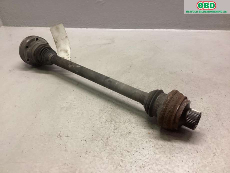 Drivaksel høyre bak til Audi A6, Allroad 2012-2014 (Type III, Fase 1) (C7) (C7) (AUDI|8R0 501 203 C|8R0 501 203 CX|)