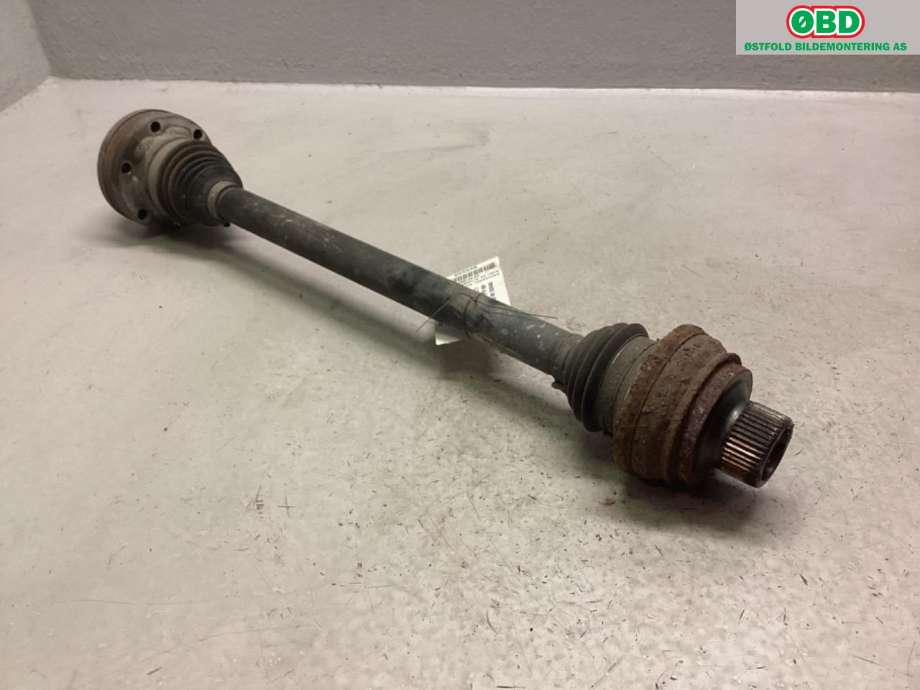 Drivaksel venstre bak til Audi A6, Allroad 2012-2014 (Type III, Fase 1) (C7) (C7) (AUDI|8R0 501 203 C|8R0 501 203 CX|)