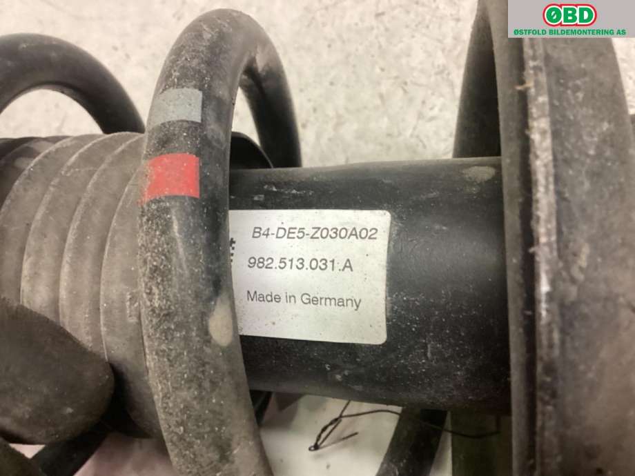 Fjærbein venstre bak til Porsche Boxster/Cayman 2016-->> (982) (982) (PORSCHE|982 513 031 A|)