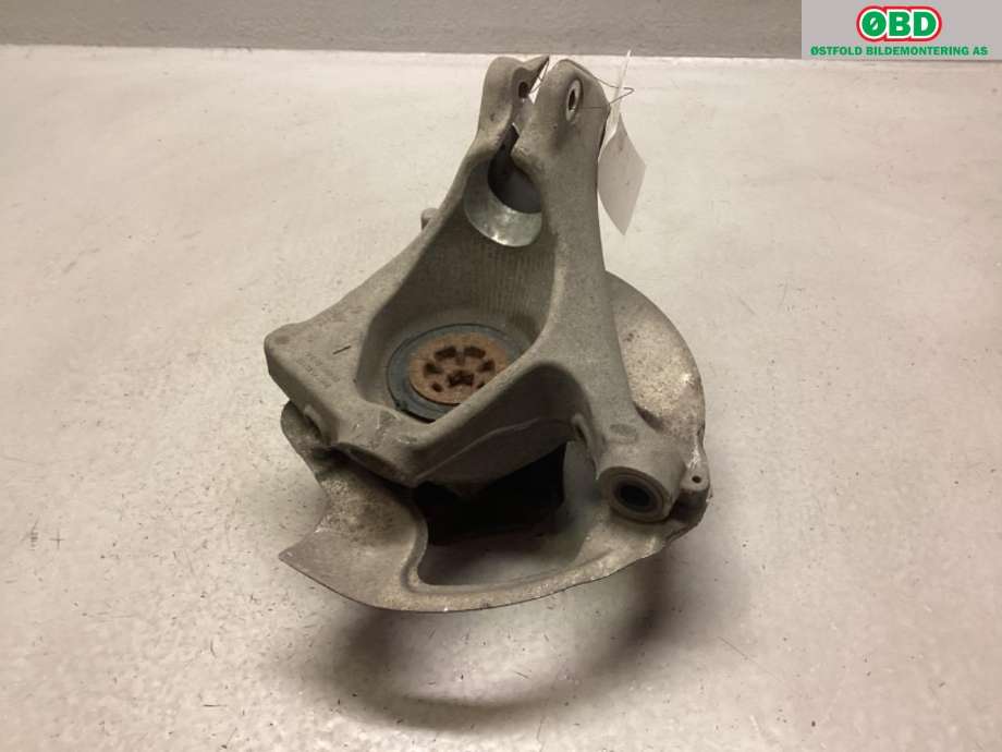 Hjulspindel venstre foran til Porsche Boxster/Cayman, 2016-->> (982) (982) (PORSCHE|991 341 157 06)