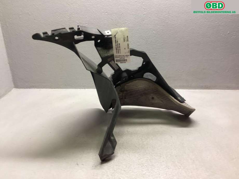 Støtfangerving høyre bak til Porsche Boxster/Cayman 2016-->> (982) (982) (PORSCHE|982 807 148||982807194)