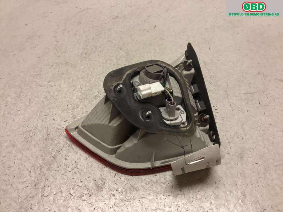 Baklykt venstre indre til Hyundai Ix35 2010-2015  (HYUNDAI|924052Y000|)