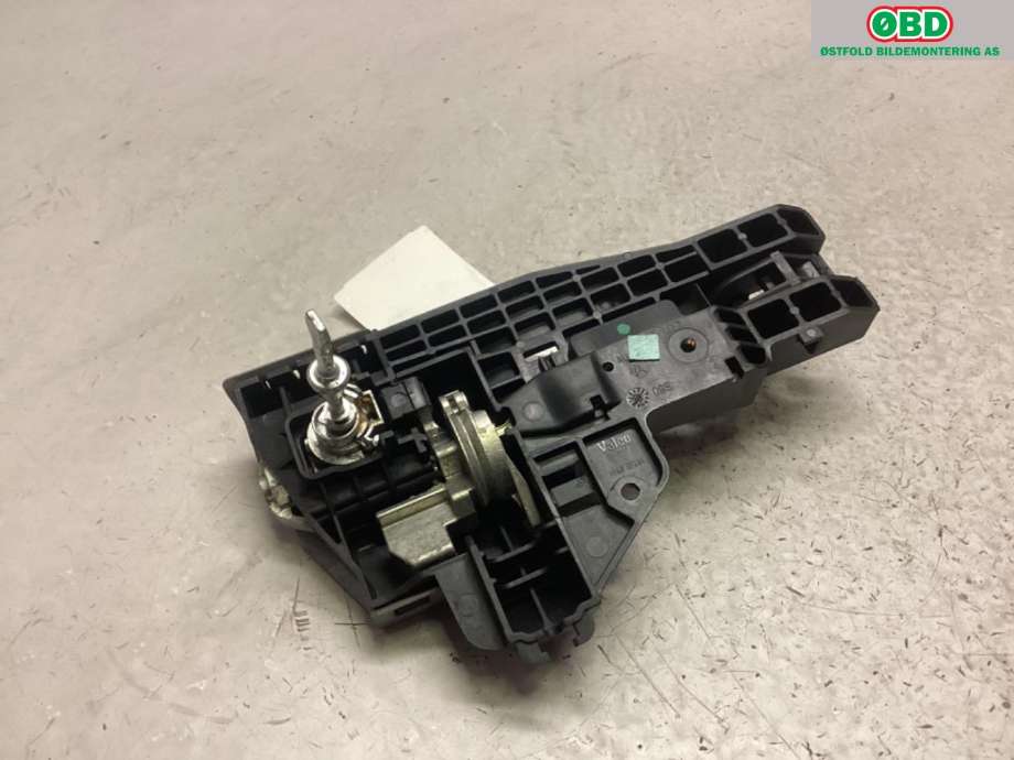 Dørhåndtak utv venstre til Audi TT 2006-2014 (Type II)  (AUDI TT RS Coupe 8J 4wd|8J0 837 207|8J1 837 885|)