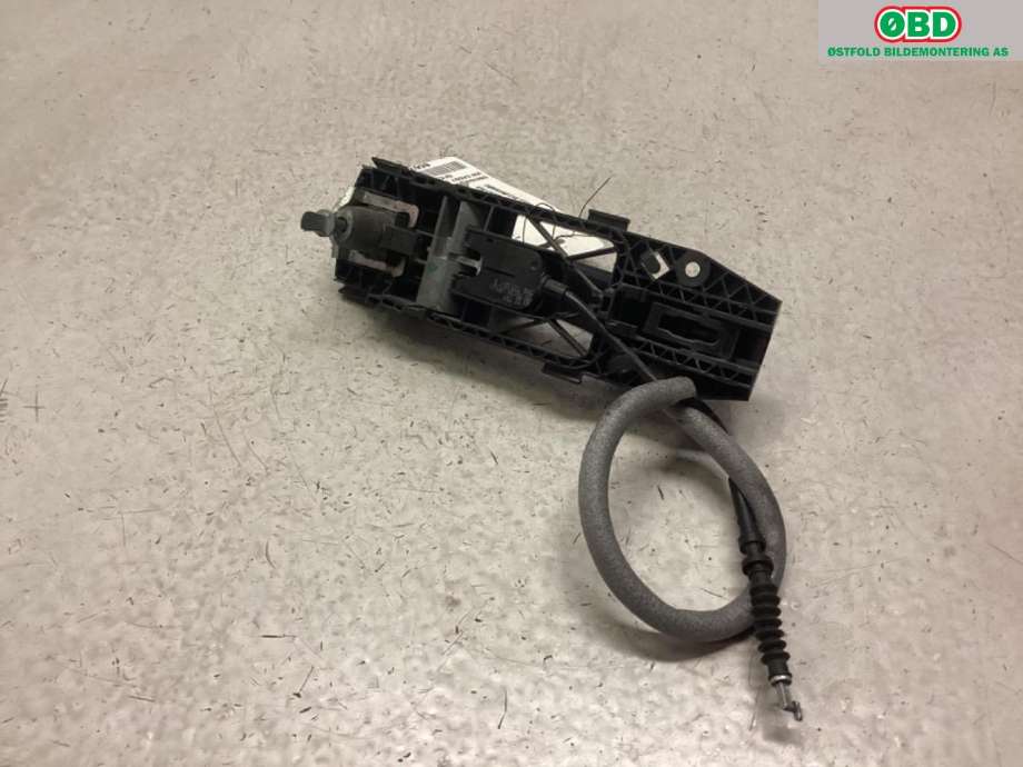 Dørhåndtak utv venstre foran til VW Caddy 2015-2020 (Type III, Fase 3)  (VOLKSWAGEN|5N0 837 885 H|2K5 837 205|)