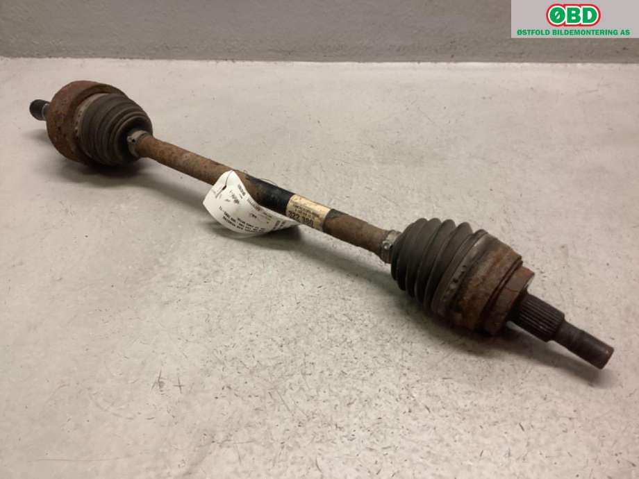 Drivaksel venstre bak til Mercedes ML 2005-2011 (W164) (W164) (MERCEDES|A 164 350 15 10|)