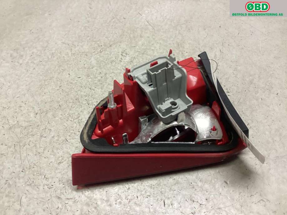 Baklykt venstre indre til Audi A4, Allroad 2009-2016 (Type I) (B8) (B8) (AUDI|8K9 945 093 B||8K9945093B)
