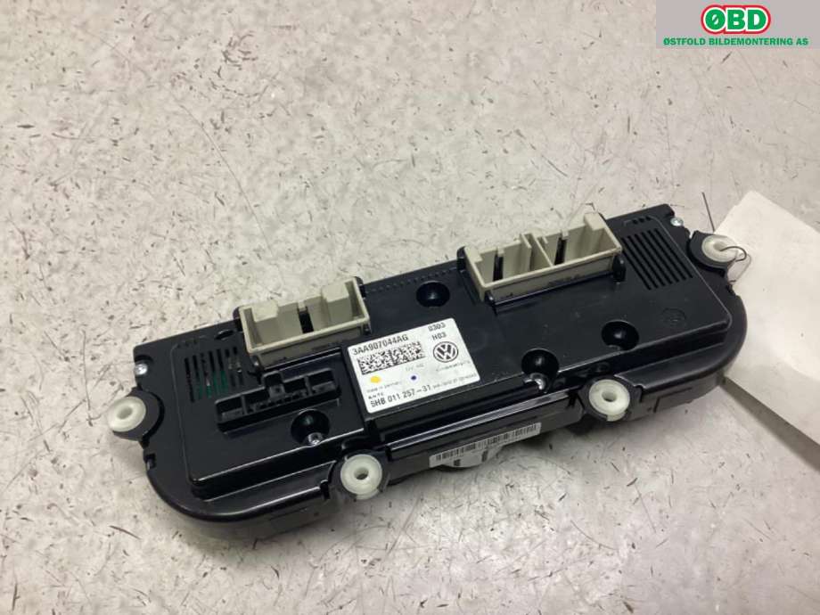 Varmeapparat betjening til VW Scirocco 2008-2013  (VOLKSWAGEN|3AA 907 044 BB|)