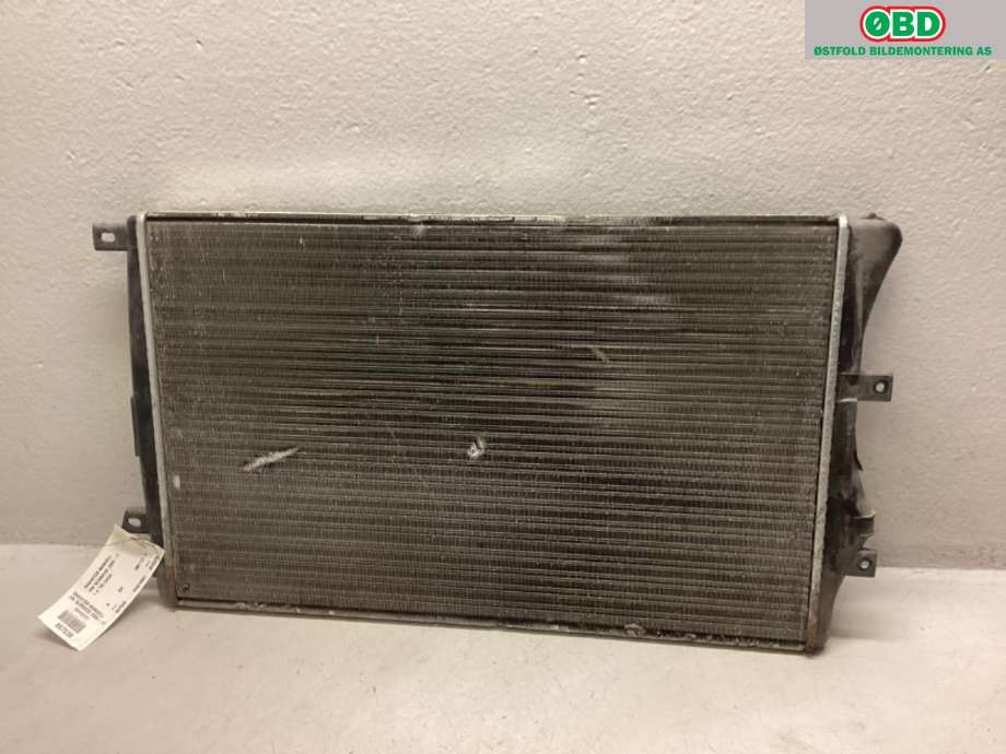 Radiator (manuell gir) til VW Scirocco 2008-2013  (VOLKSWAGEN|1K0 121 251 BN|)