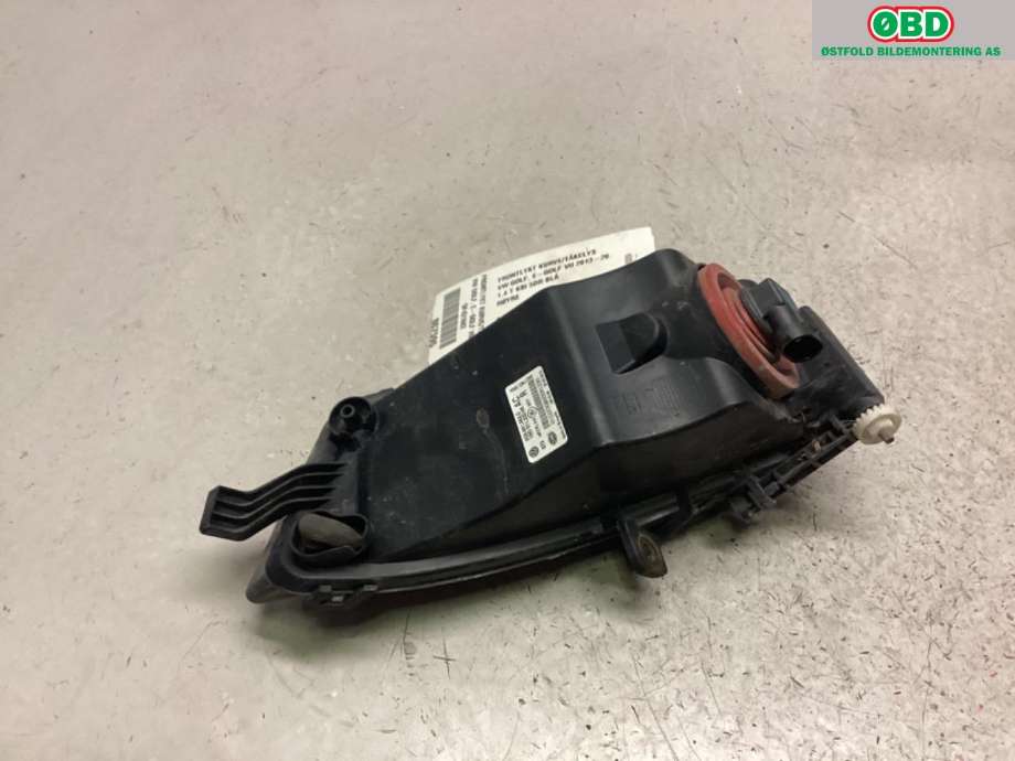 Tåkelykt høyre foran til VW Golf VII 2012-2017 (Fase 1)  (VOLKSWAGEN|5G0 941 662 D|5G0 941 662 J|5G0941662D)