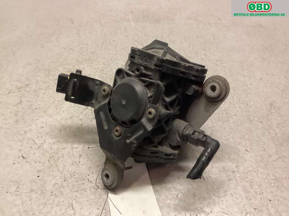 Vakuumpumpe til Mercedes B-Klasse 2011-2018 (W246) (W246) (MERCEDES|A 242 430 06 32||2424300632)