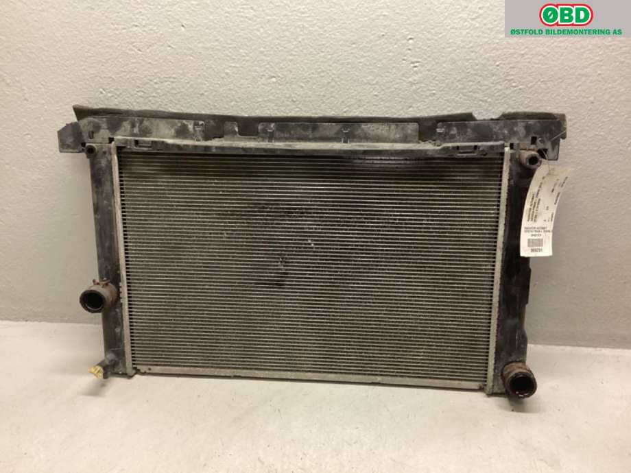Radiator (automat gir) til Toyota Prius +7 2012-2020 (Type III) (stasjonsvogn) (stasjonsvogn) (TOYOTA|1640037260|)