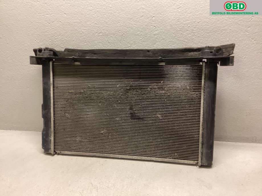 Radiator (automat gir) til Toyota Prius +7 2012-2020 (Type III) (stasjonsvogn) (stasjonsvogn) (TOYOTA|1640037260|)