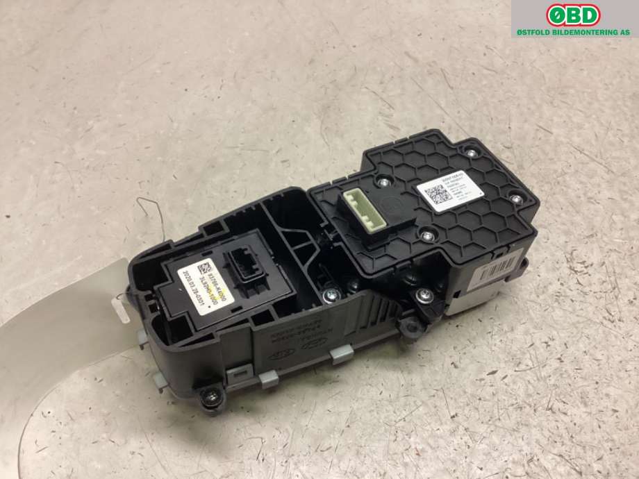 Bryter diverse til Hyundai Kona 2017-2021 (Type I, Fase 1)  (HYUNDAI|467W0K4100SPS|467F0K4100|93766K4000)