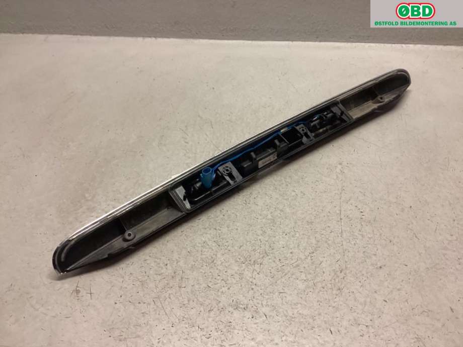 Lister til Mercedes B-Klasse 2011-2018 (W246) (W246) (MERCEDES|A 246 740 66 00|A 246 740 16 01|)