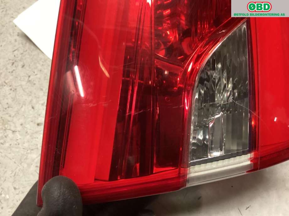 Baklykt venstre indre til Peugeot 308 2013-2021 (Type II)  (PEUGEOT|96 780 980 80|)