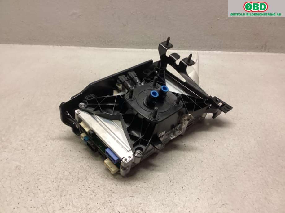 Styreenhet diverse til Tesla Model Y 2021-2024 (Type I)  (1684435-S0-H|)