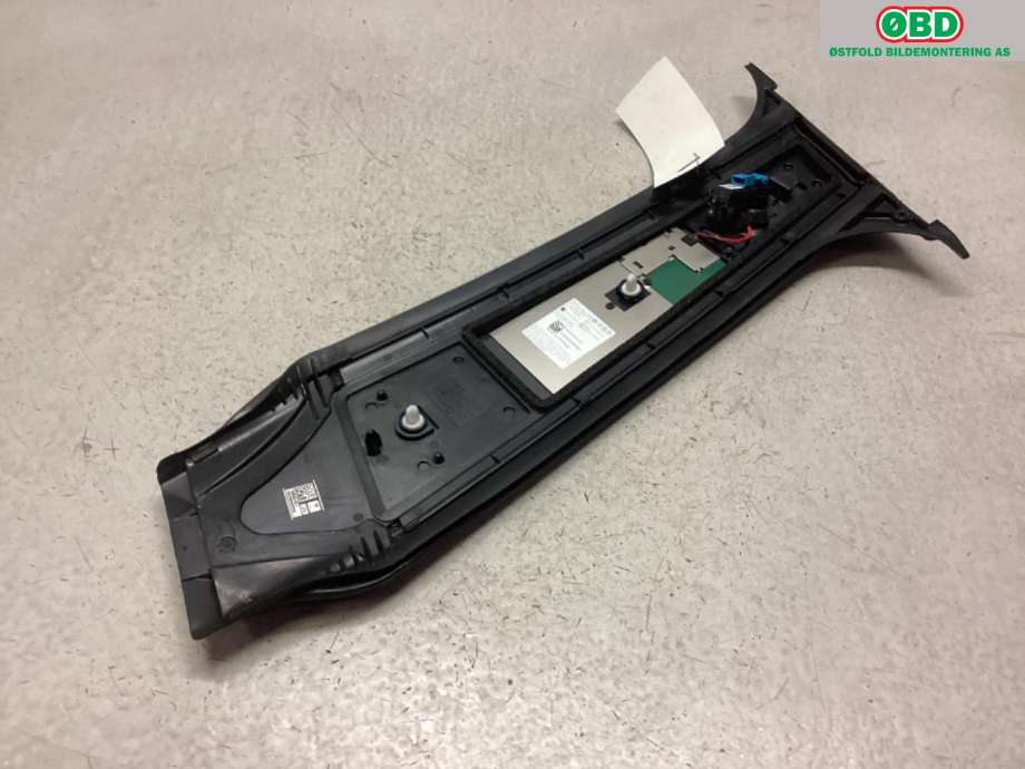 Innredning diverse til Tesla Model Y 2021-2024 (Type I) (1506885-00-H|)