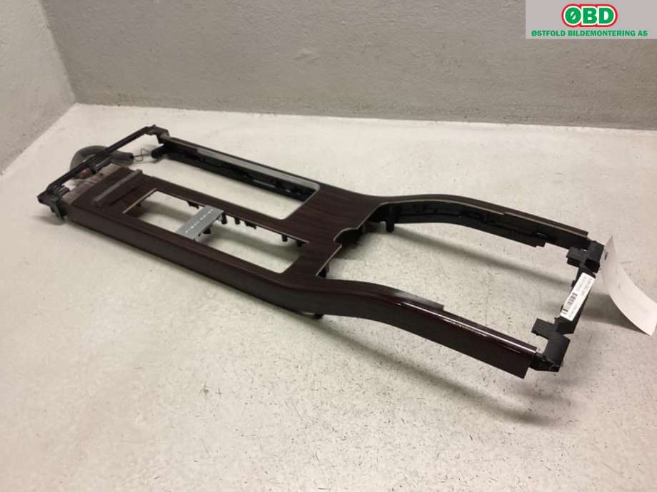 Diverse deler til Land Rover Range Rover 2013-->> (Type IV) (LAND-ROVER|LR036219|)