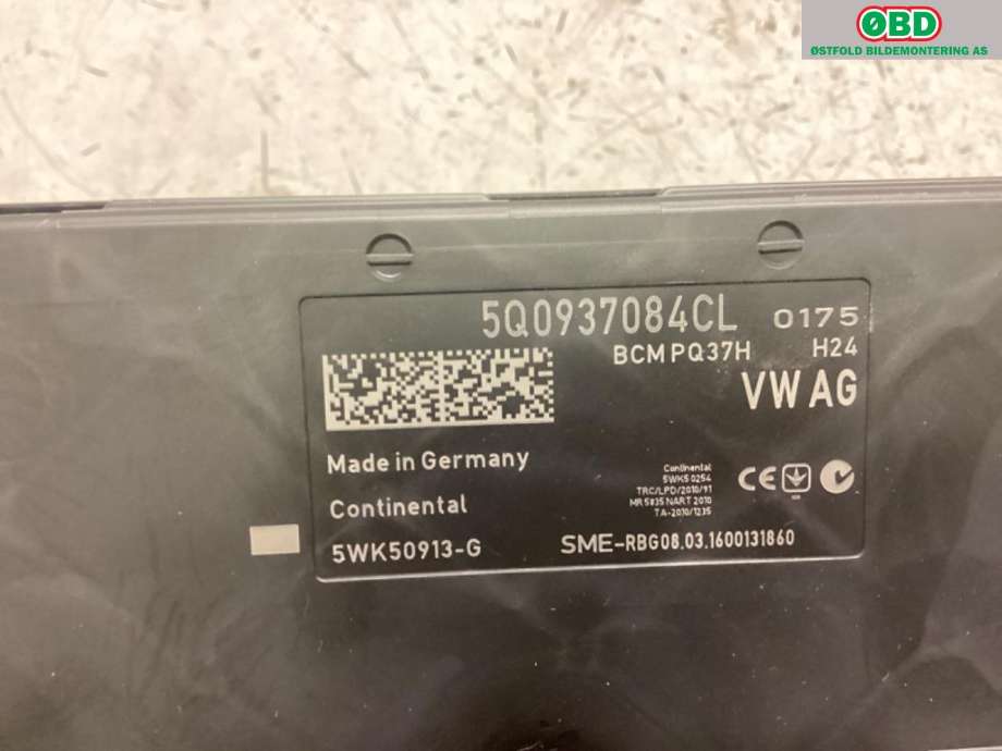 Styreenhet comfort (BCM) til Škoda Superb 2015-->> (Type III)  (SKODA|5Q0 937 084 CL|)