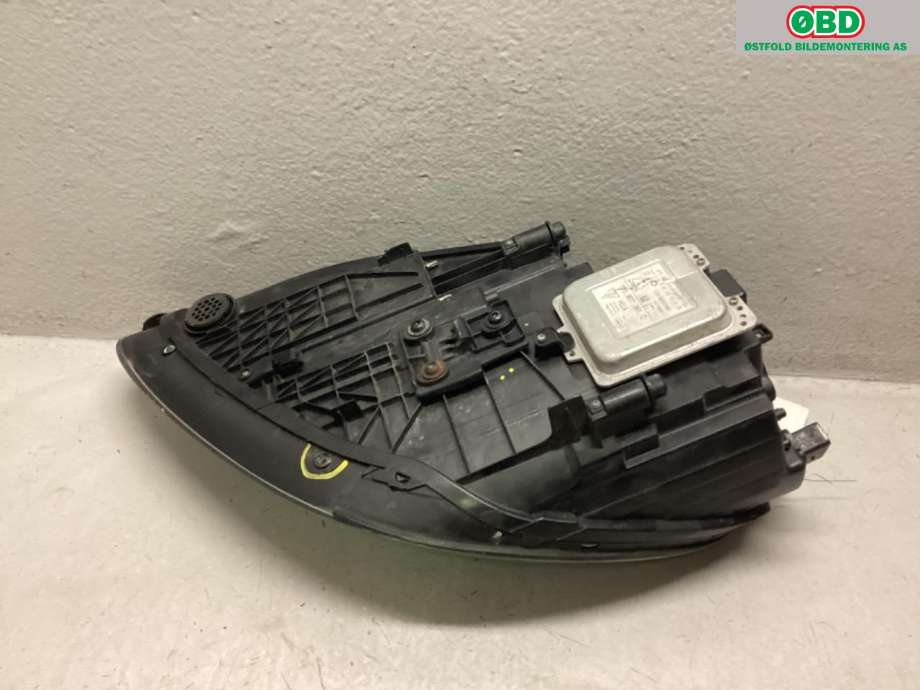 Frontlykt høyre halogen til Porsche Cayenne 2010-2017 (92A) (92A) (PORSCHE|958 631 178 00||7P5941032BA)