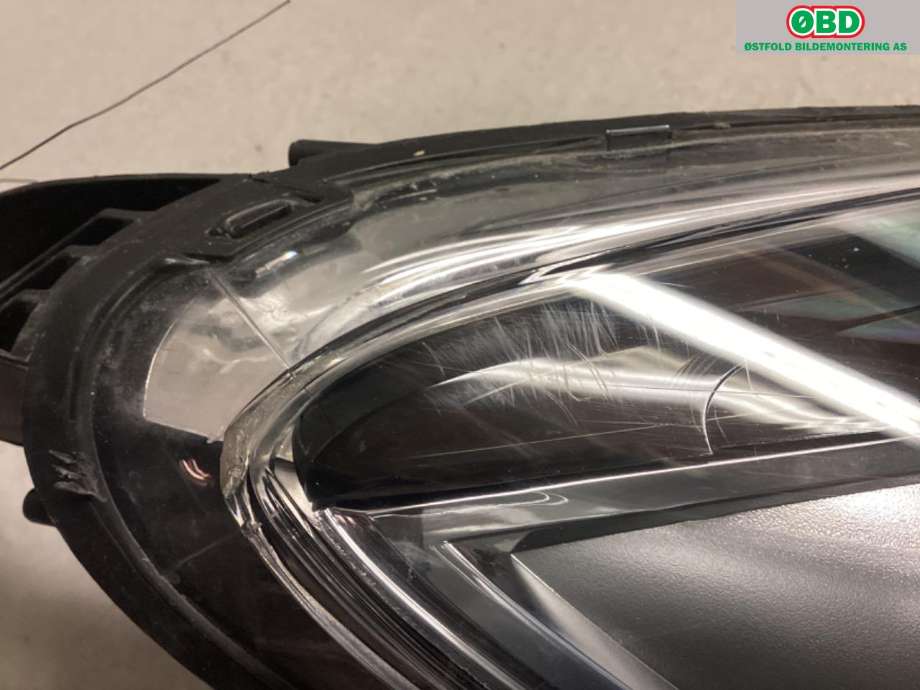 Frontlykt høyre halogen til Citroën C3 2010-2016 (Type II) (CITROEN|16 069 314 80|)