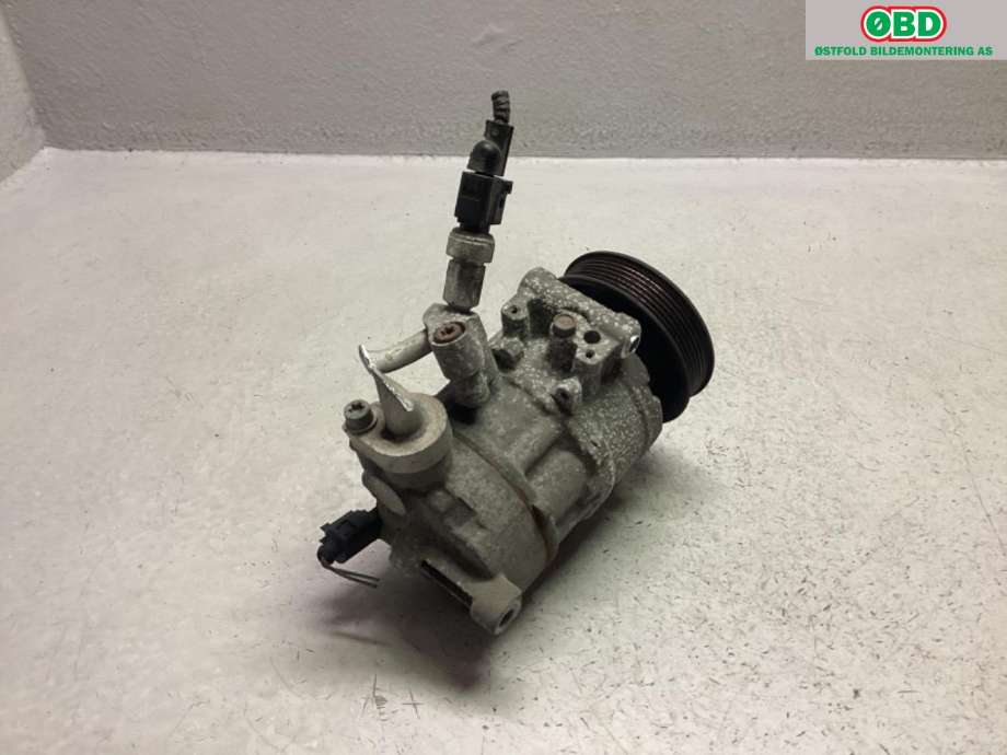 Aircondition kompressor til VW Caddy 2015-2020 (Type III, Fase 3)  (VOLKSWAGEN|5Q0 820 803 F|)