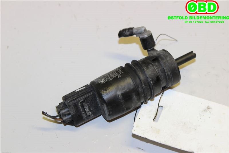 Spylerpumpe foran til BMW X5 2007-2013 (E70) (E70) (BMW|67126934160|)