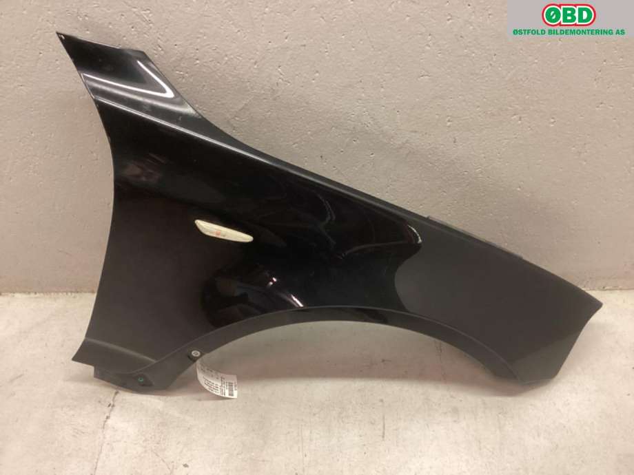 Skjerm høyre foran til BMW X3 2007-2010 (Fase 2) (E83) (E83) (BMW|41 35 3 405 922|)