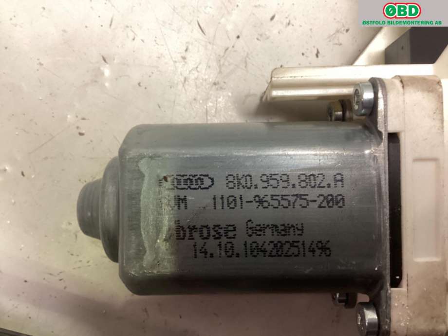 Ruteheis høyre foran til Audi A4, Allroad 2009-2016 (Type I) (B8) (B8) (AUDI|8K0 837 462|8T0 959 802 B|)