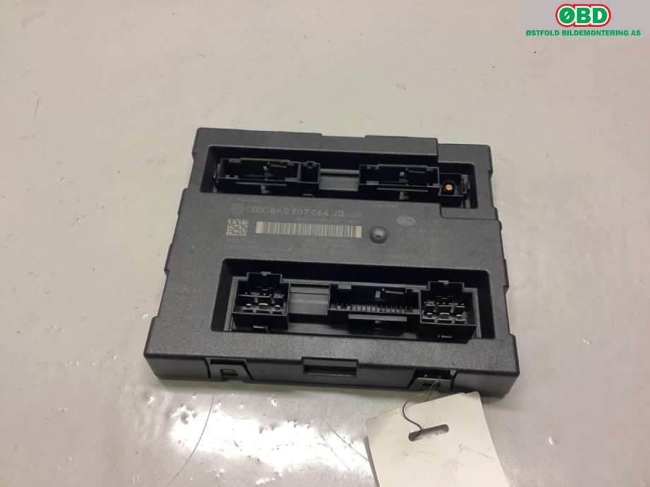 Styreenhet comfort (BCM) til Audi A4 2007-2014 (Type IV) (B8) (B8) (AUDI|8K0 907 064 JJ||8K0907064JD)