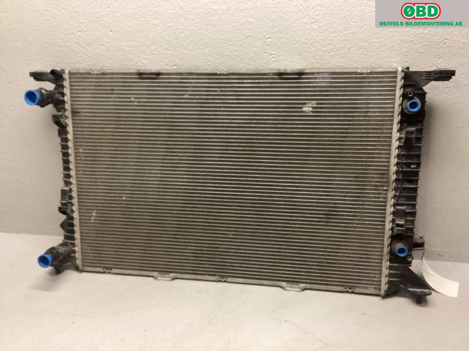 Radiator (automat gir) til Audi A4 2007-2014 (Type IV) (B8) (B8) (AUDI|8K0 121 251 T|)