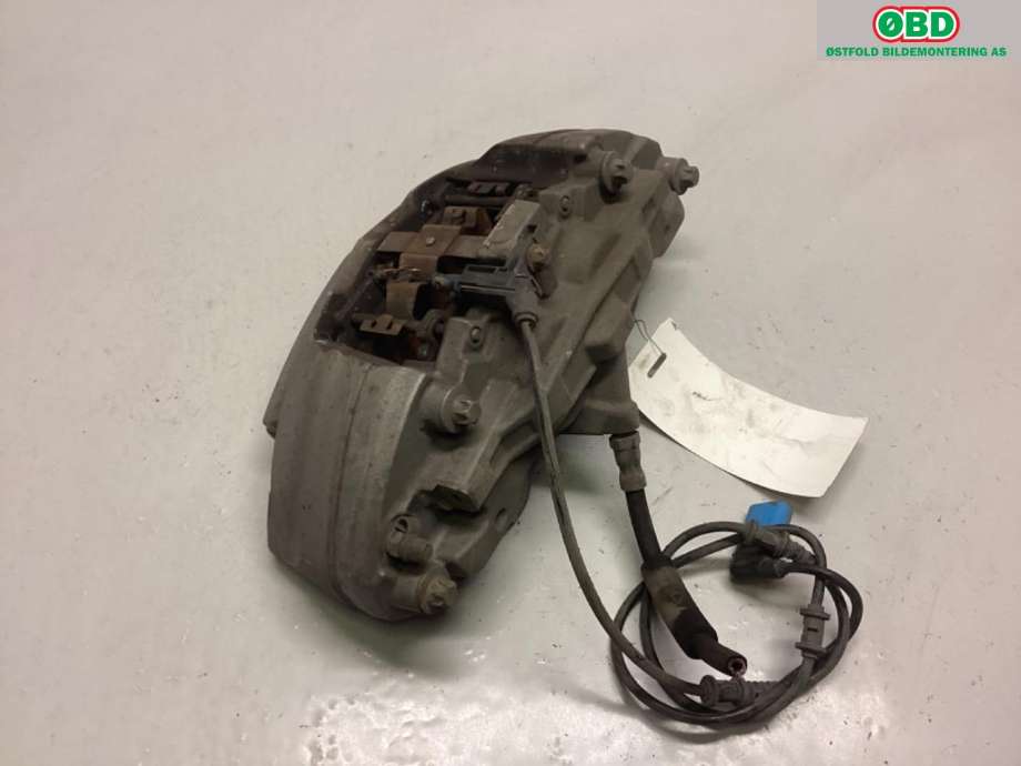 Bremsecaliper høyre foran til Mercedes C-Klasse 2018-2021 (Fase 2) (W205) (W205) (MERCEDES|A 011 421 98 98|)