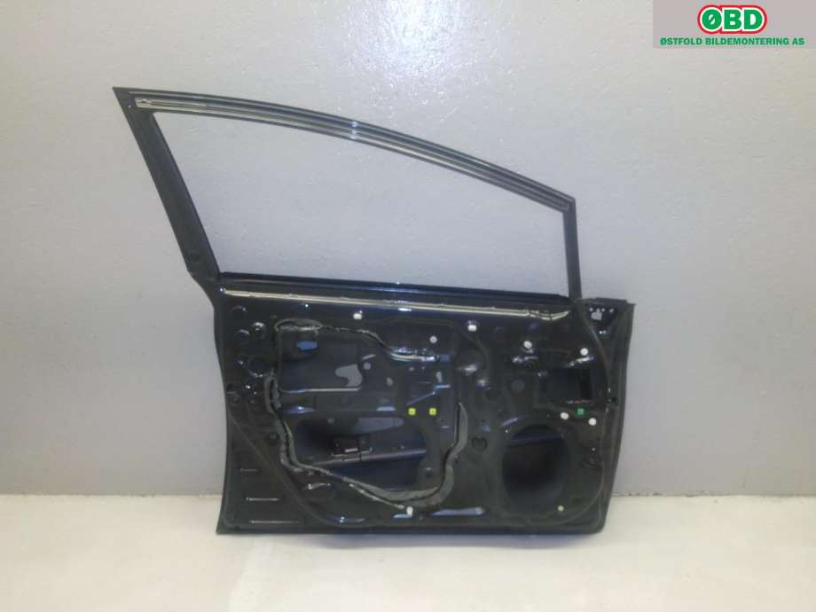 Dør venstre foran til Toyota Prius 2009-2016 (Type III) (COMBI) (COMBI) (TOYOTA|6700247070|6700247071|)