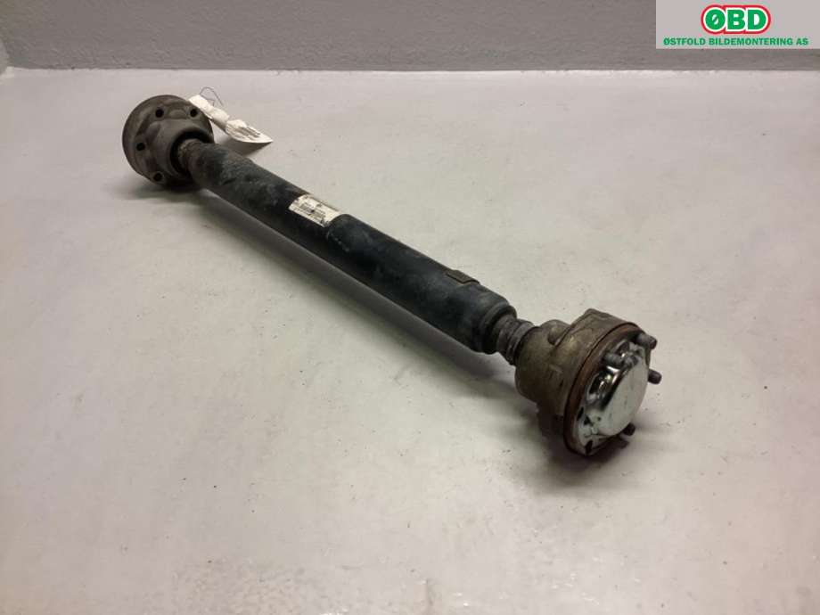 Mellomaksel fremre til Audi Q7 2006-2010 (Type I, Fase 1) (AUDI|7L0 521 101 D|)