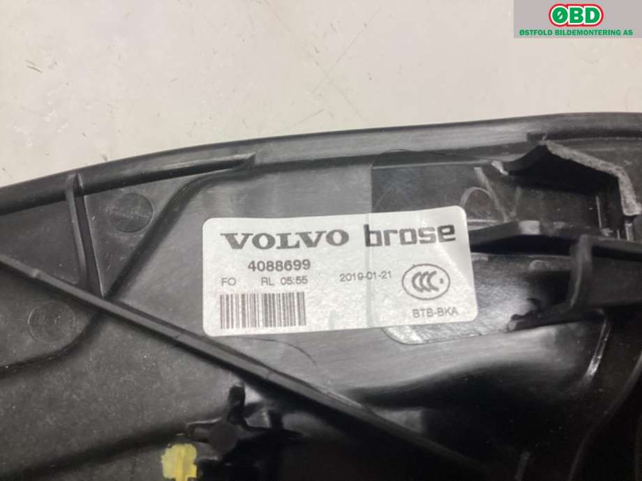 Ruteheis venstre bak til Volvo V60 / V60 CC 2018-->> (Type II)  (VOLVO|31462706|)