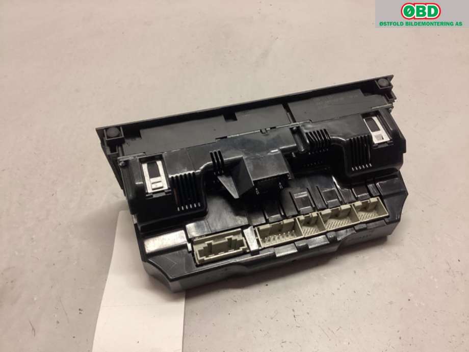 Varmeapparat betjening til Audi Q7 2006-2010 (Type I, Fase 1) (AUDI|4L0 820 043 F||4L0820043F)