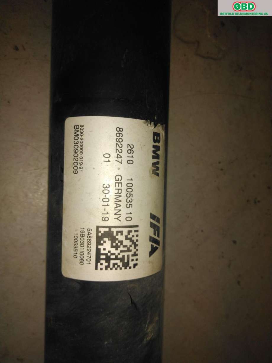 Mellomaksel til BMW X3 2017-->> (G01) (G01) (BMW|26 10 8 692 247|)