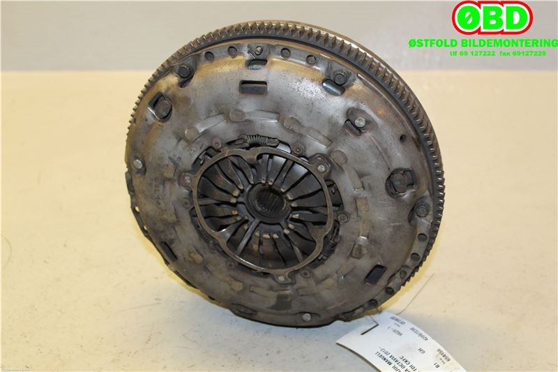 Svinghjul manuell til Škoda Octavia 2013-2016 (Type III, Fase 1) (SKODA|04L 105 266 B|)