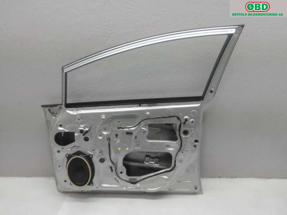 Dør høyre foran til Toyota Prius 2009-2016 (Type III) (COMBI) (COMBI) (TOYOTA|6700147070|6700147071|)