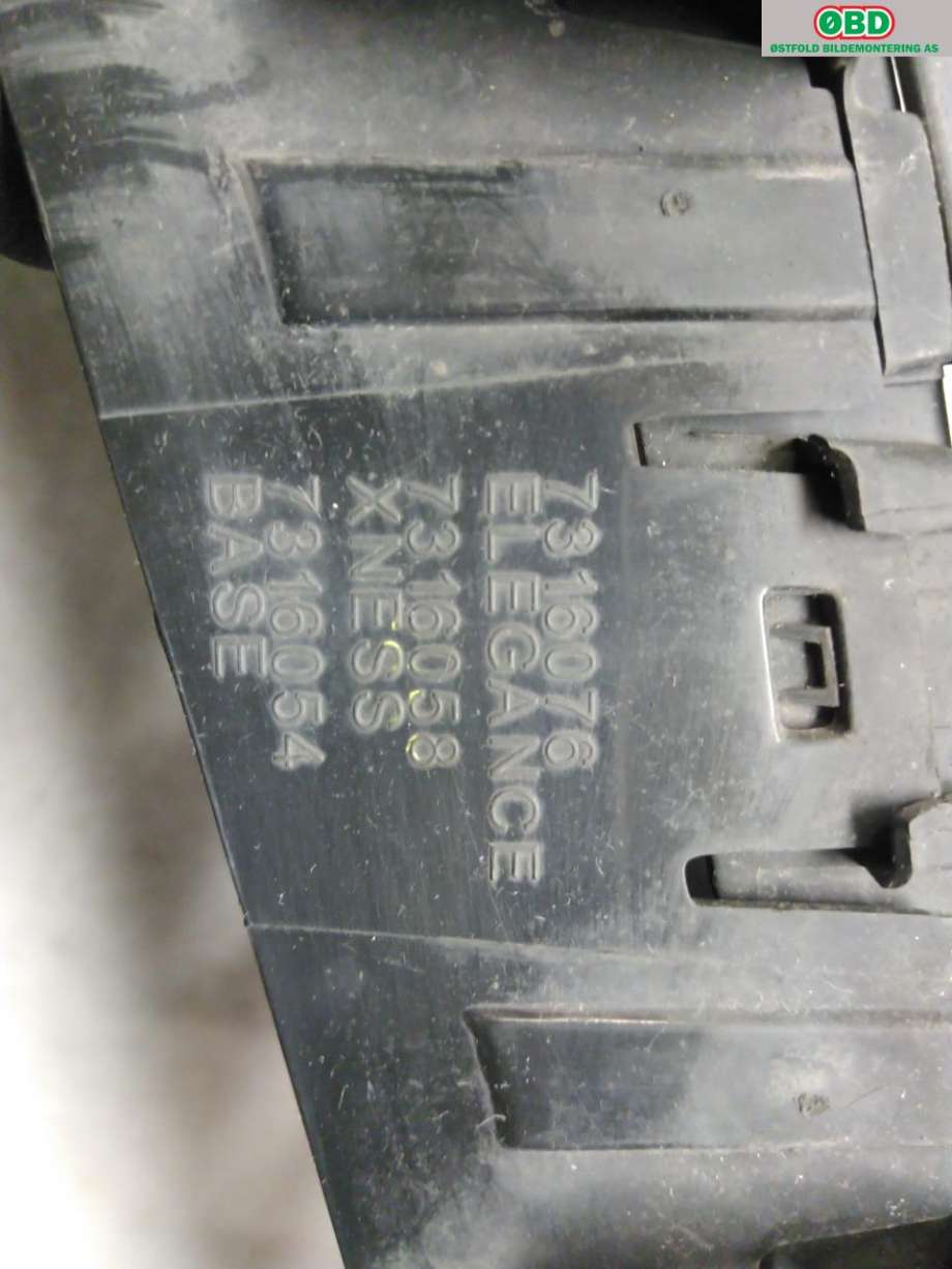 Grill høyre til BMW X5 2013-2018 (F15) (F15) (BMW|)