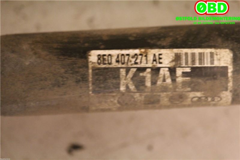 Drivaksel venstre foran til Audi A4 2001-2004 (Type II) (B6) (B6) (AUDI|8E0407271BS|8E0407453CX|8E0407271AE)