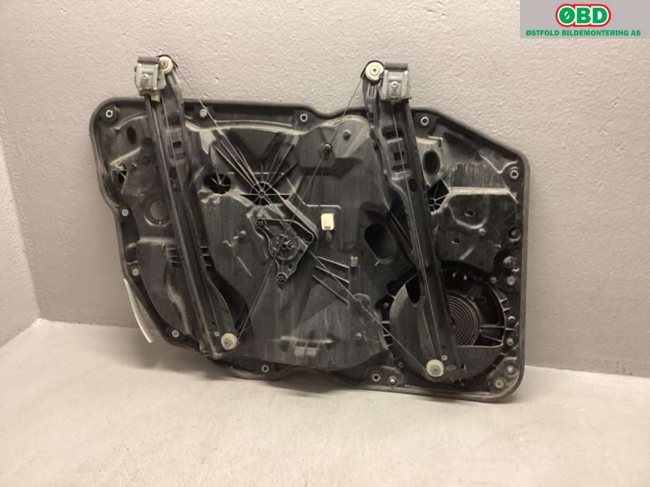 Ruteheis til Porsche Cayenne 2010-2017 (92A) (92A) (PORSCHE|958 542 462 01||7P5837756B)