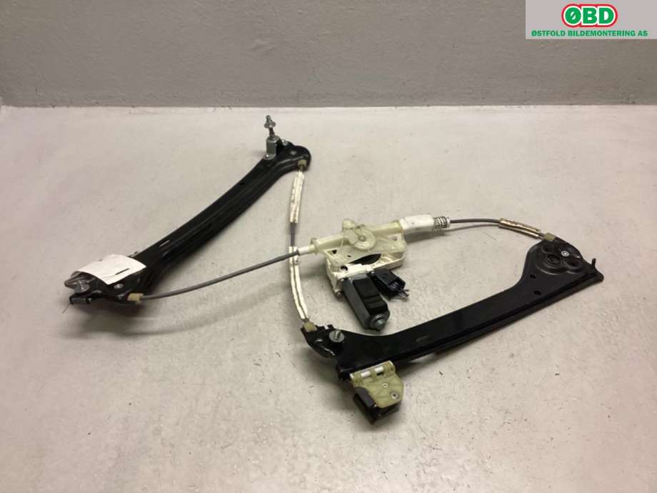 Ruteheis til Mercedes CLA 2013-2019 (C117) (C117) (MERCEDES|)